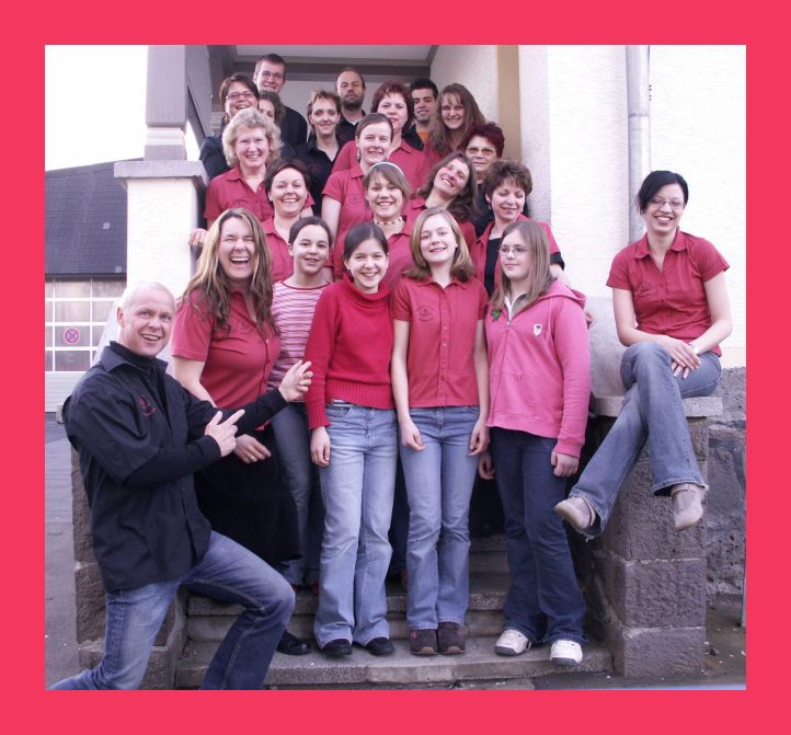 Unerhoert verpackt - neue Chorkleidung